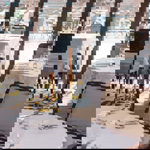 <p>The Hampshire Restaurant</p>