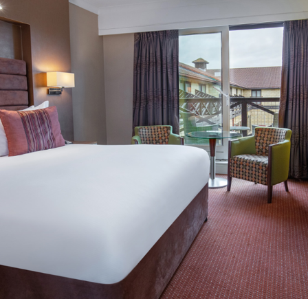 DELUXE DOUBLE ROOM